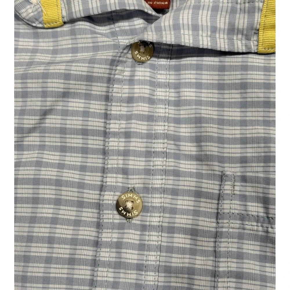 Simms Performance Fishing Button‎ Up Short Sleeve Blue Plaid Men's M Outdoor